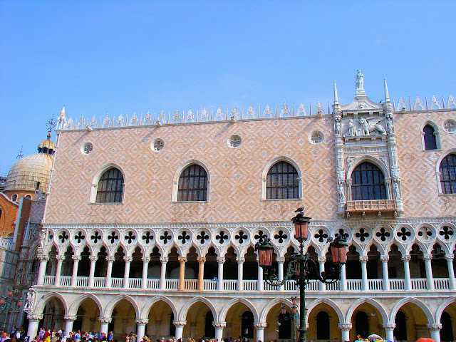 The fairy-tale Gothic architecture of the Doge's Palace is one the finest examples in the world.