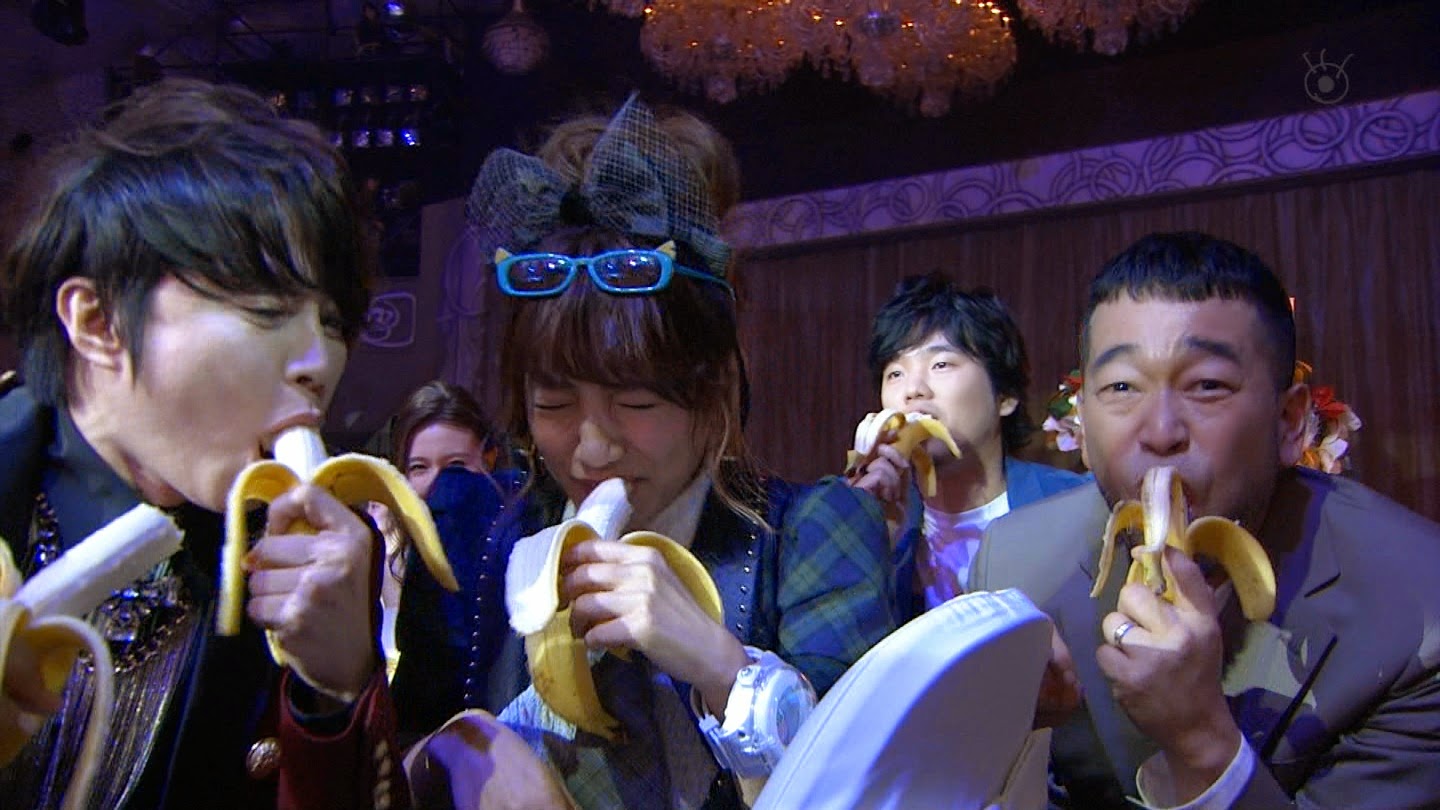 Dream たかみな推しブログ Fns歌謡祭14でたかみな 西川さん 槇原さんらがお約束のバナナを食べる