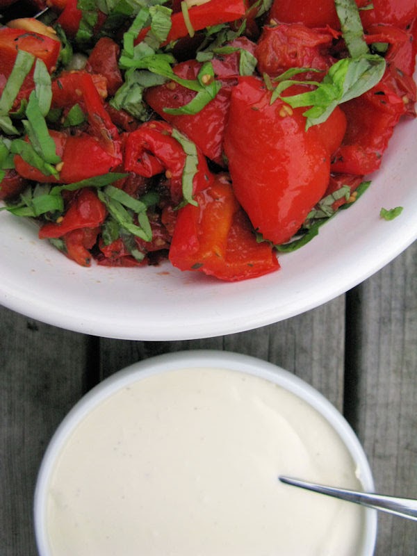 Eerst Koken Paprikatomatensalade en feta mousse