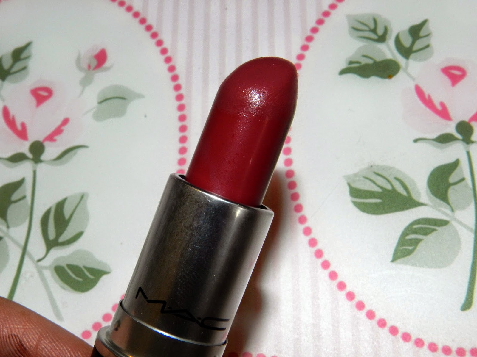 In Love With Lipstick MAC Amorous Sœurs de Luxe