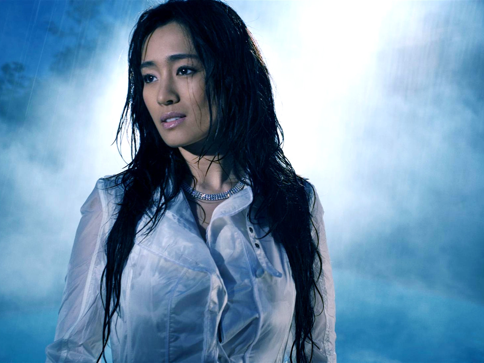 HD Wallpapers: Gong Li HD Wallpapers