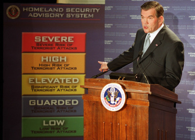   http://2.bp.blogspot.com/--59Brp2ReSc/T2D9Nj01JOI/AAAAAAAABC4/alpWRmQyqmU/s1600/tom-ridge-threat-level-code.jpg 