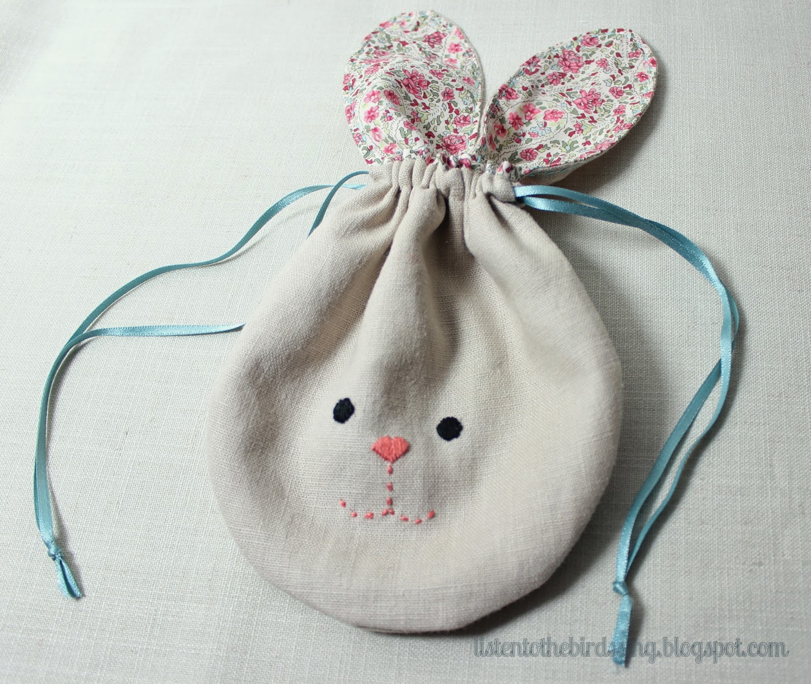 Listen To The Birds Sing I'm back.... with a wee bunny pouch