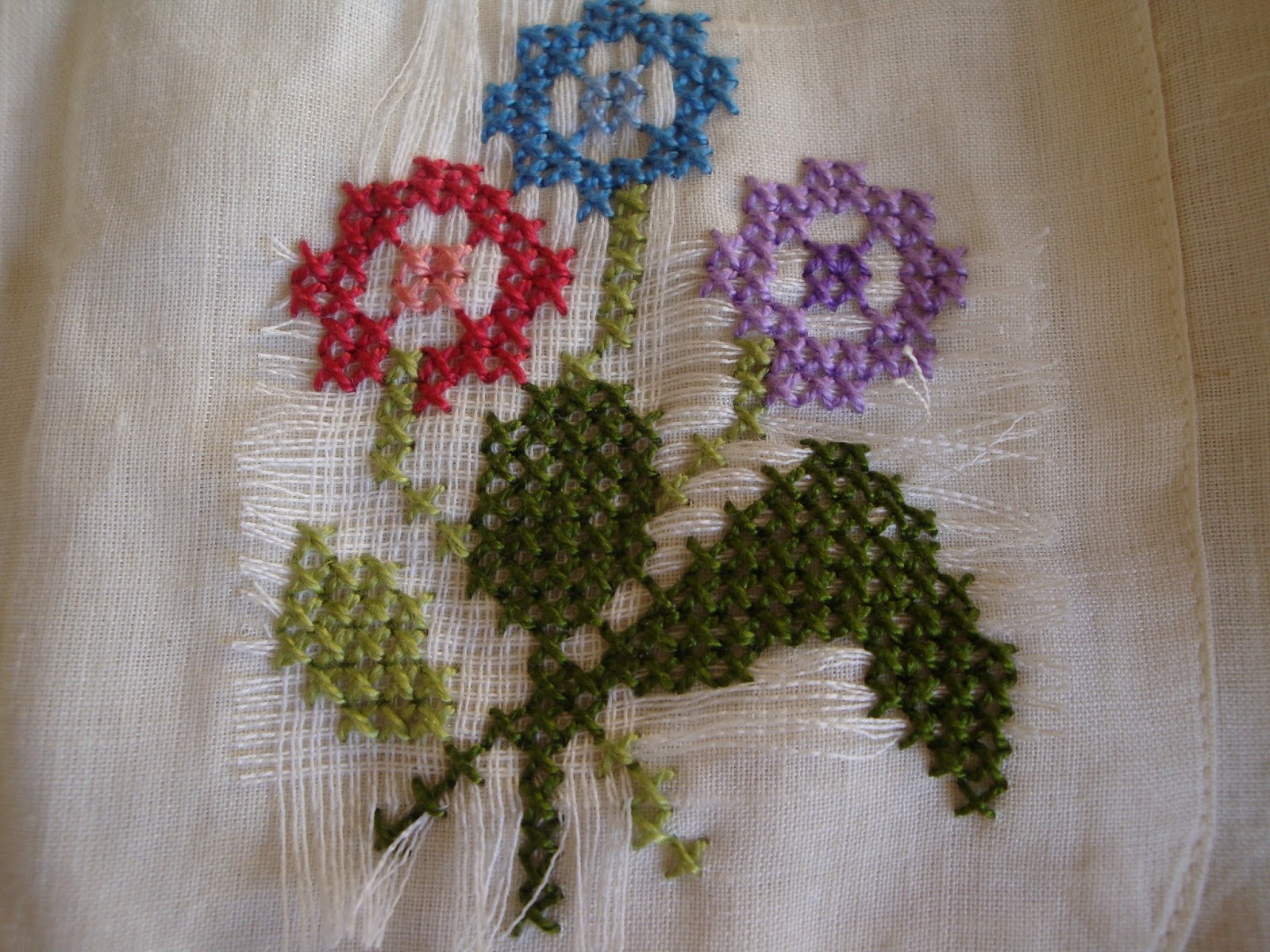 Χειροτεχνήματα Πώς να κεντήσετε σταυροβελονιά το πουκάμισό σαςHow to