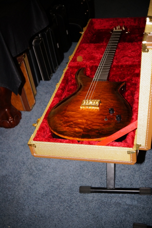 Jim's page Hidden Pickup Electric Guitar