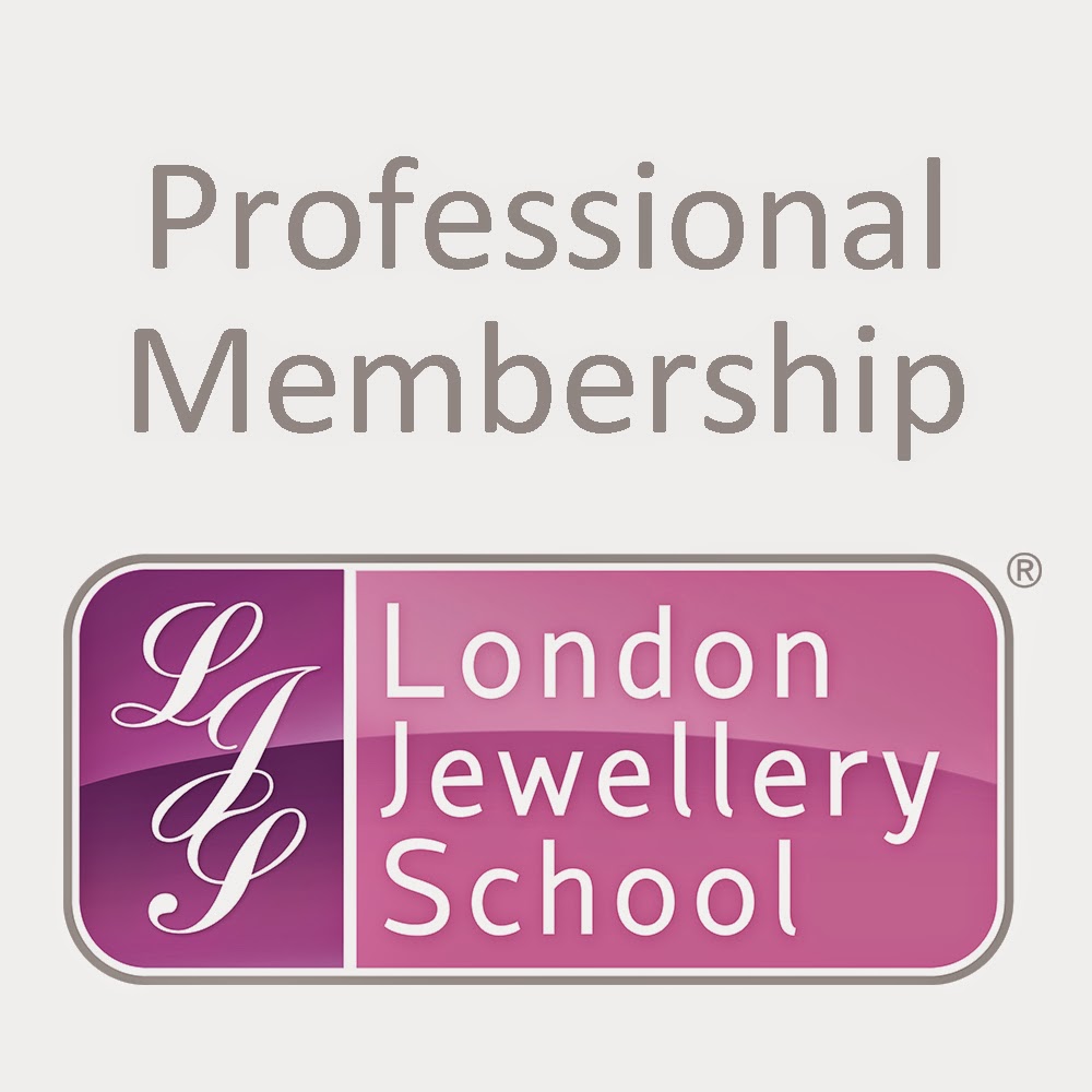 Professional Member of the London School of Jewellery