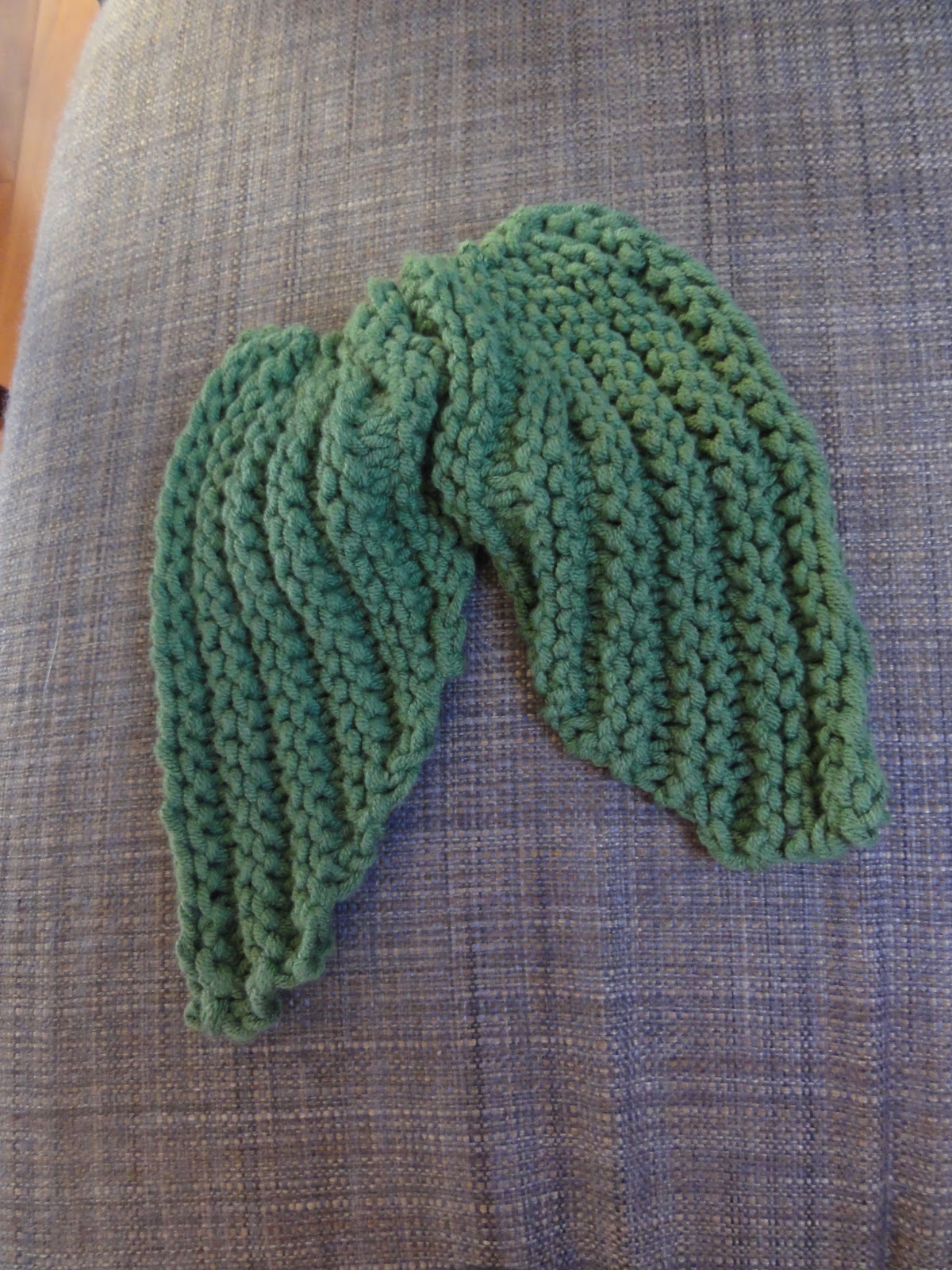 Knerq: Knitted mermaids tail