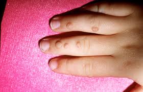 نقره لتكبير أو تصغير الصورة ونقرتين لعرض الصورة في صفحة مستقلة بحجمها الطبيعي