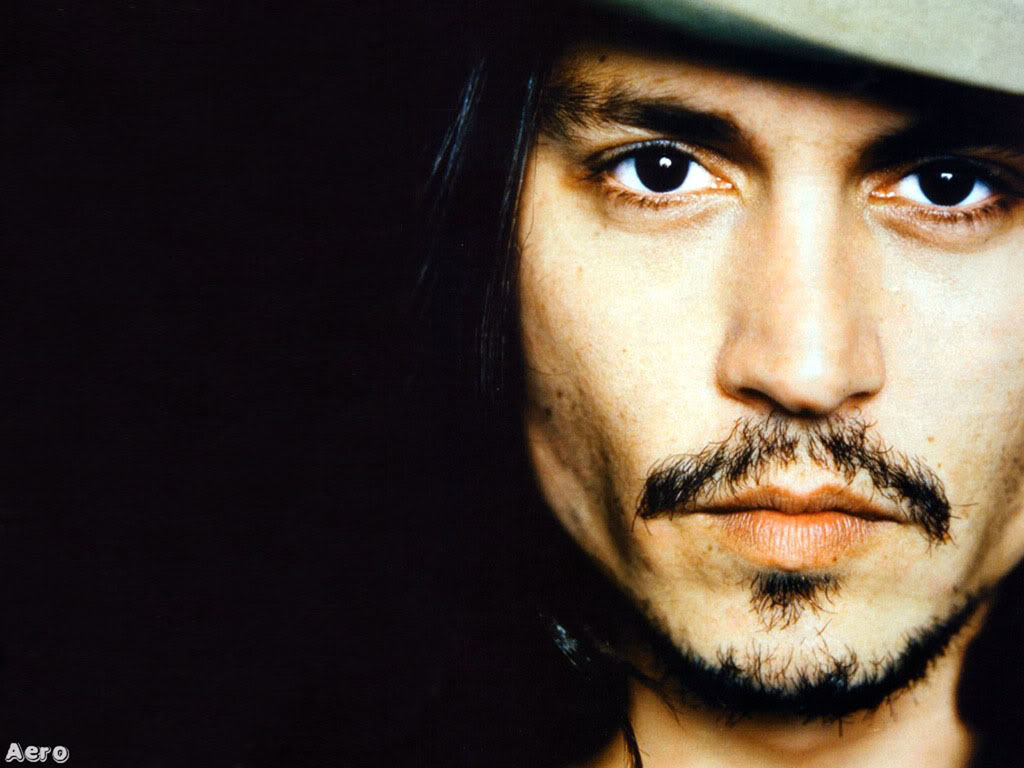 http://2.bp.blogspot.com/--ASgq8sF0xw/UDwUKUYnsII/AAAAAAAAAM0/_sgincH4BOc/s1600/johnny-depp-de-cara.jpg