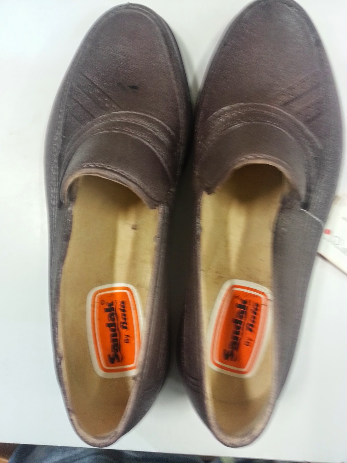 bata sandak rainy shoes