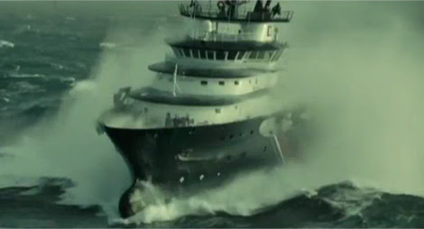 Video : 嵐の航海