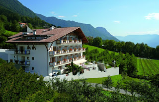 Hotel Hirzer in Schenna bei Meran