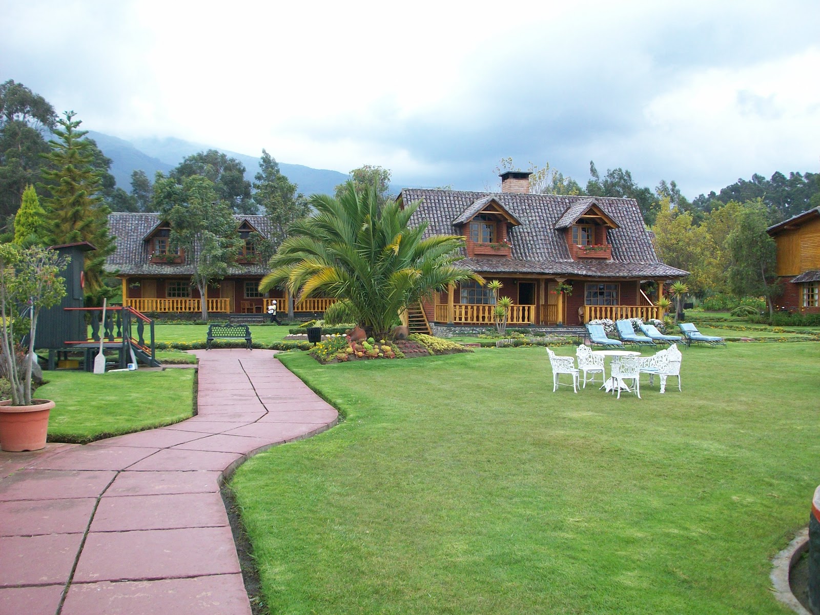 And Away We Go Cuenca Ecuador Real Estate tour and Quito Conference