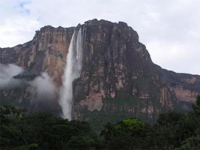 angel-falls-a-closer-view.jpg