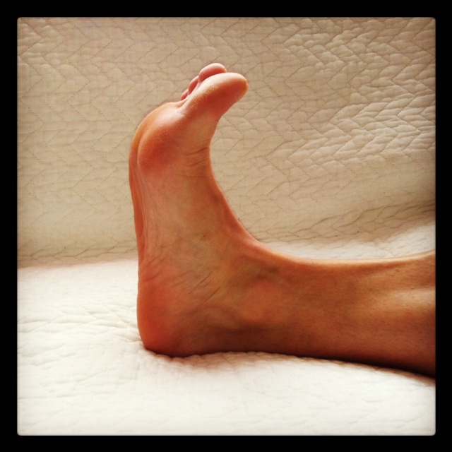 dorsiflexion of toes