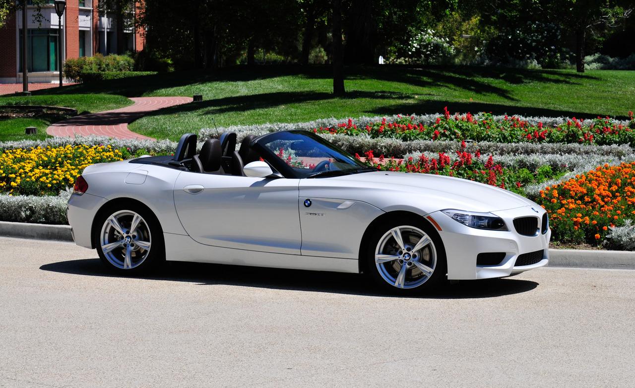 http://2.bp.blogspot.com/--H5FOasF1wg/T8qTWFXYneI/AAAAAAAAOdI/wfuxNOi-LuE/s1600/2012-bmw-z4-sdrive28i-white-photo.jpg