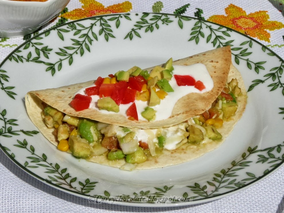 Curry y Chocolate Quesadillas de pollo y aguacate Chicken and