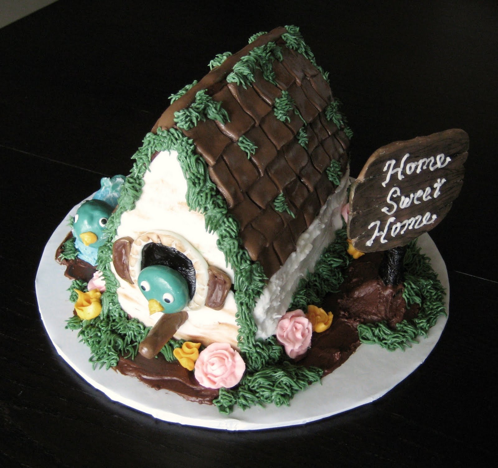 Custom Cakes by Julie Housewarming Birdhouse Cake