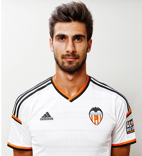 Valencia Cf Ssc Napoli Interested In Andre Gomes