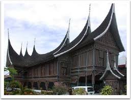 Rumah Adat Minang Kabau