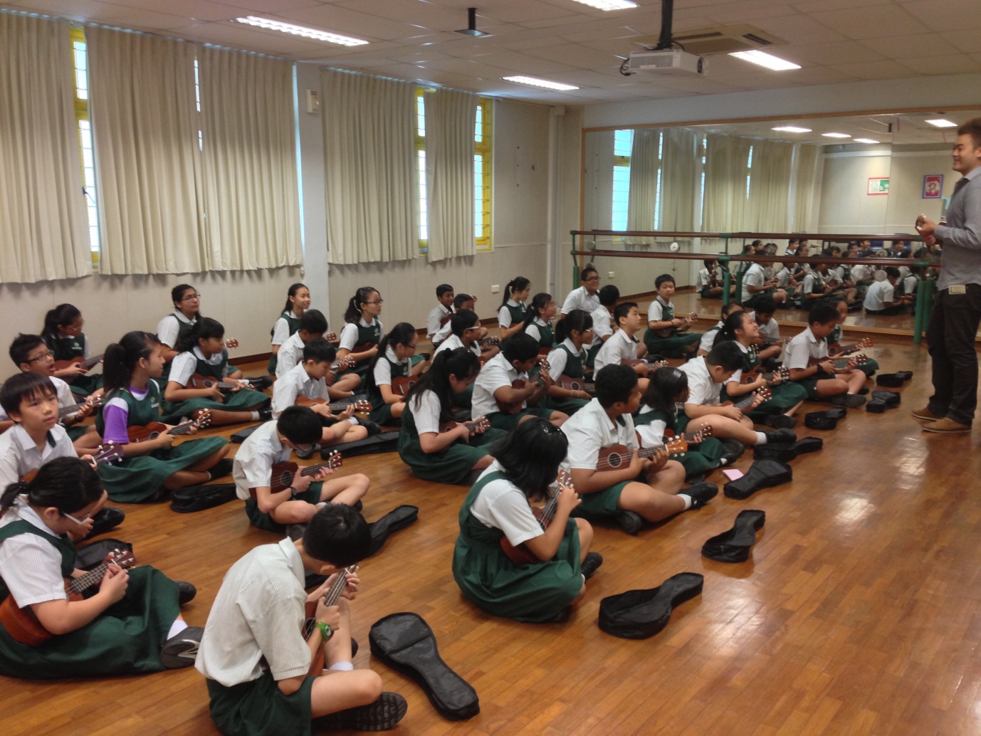 MUSIC JYPS Ukulele Lessons for Primary 6 pupils