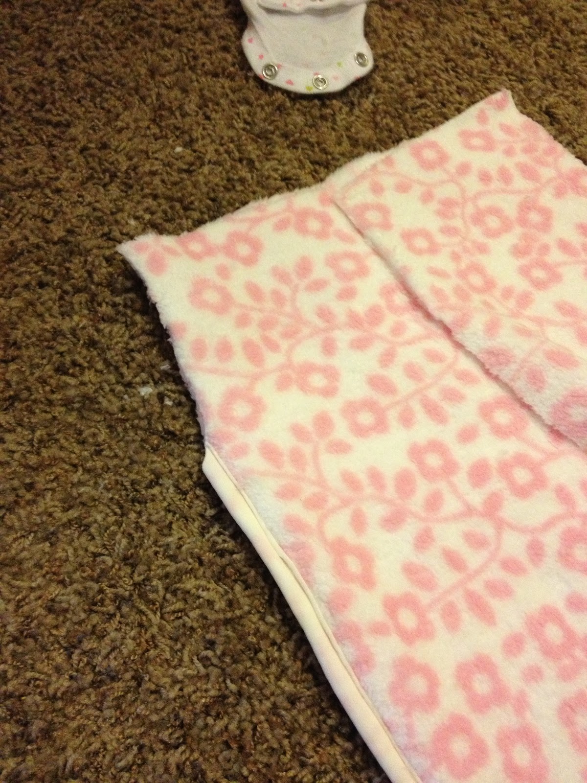 Thrifty Thursday Wearable Blanket Sue's News