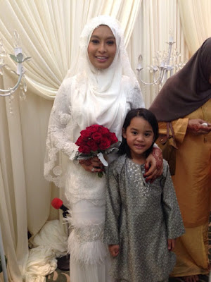 Nabila Huda dan Mohd Izwan Johar Selamat Bernikah Nabila Huda dan Mohd Izwan Johar Selamat Bernikah