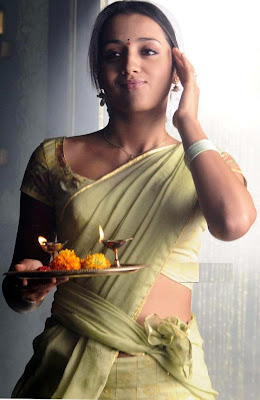 http://2.bp.blogspot.com/--NWexDcfthE/TkshZWqpDqI/AAAAAAAAA6U/m5n2OcGhG1g/s1600/trisha+half+sarees+sexy.jpg