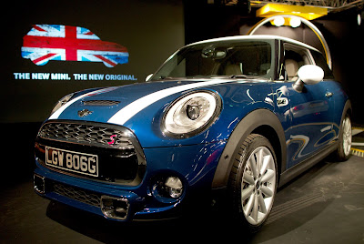 Auto, Auto Industry, BMW, Car, Company, Cowley, Economy. Plant, England, Fuel-efficient, Launch, Manufacture, Mini, Mini Cooper, Oxford, UK, 