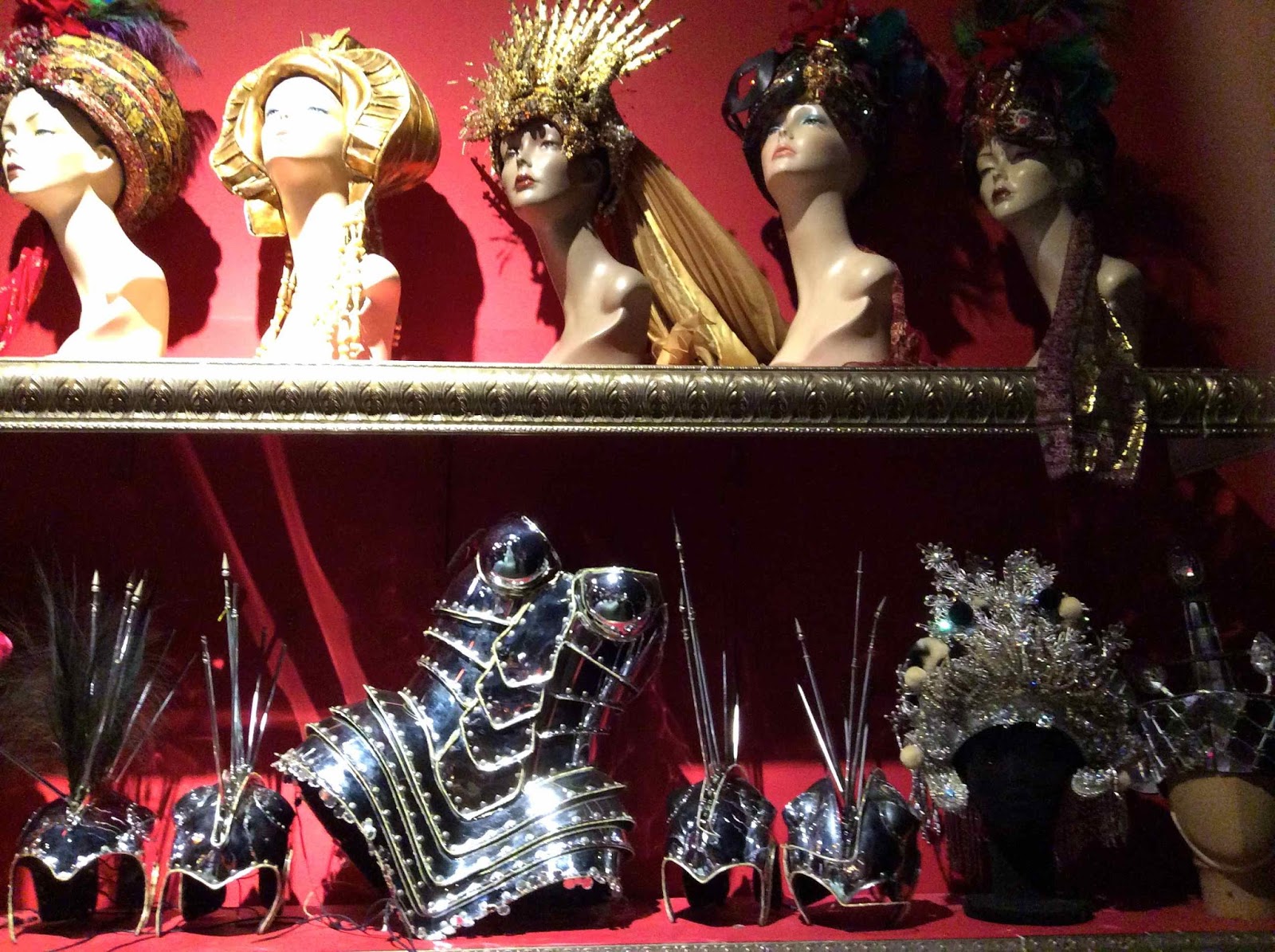 nicnak castle Visiting the Siren