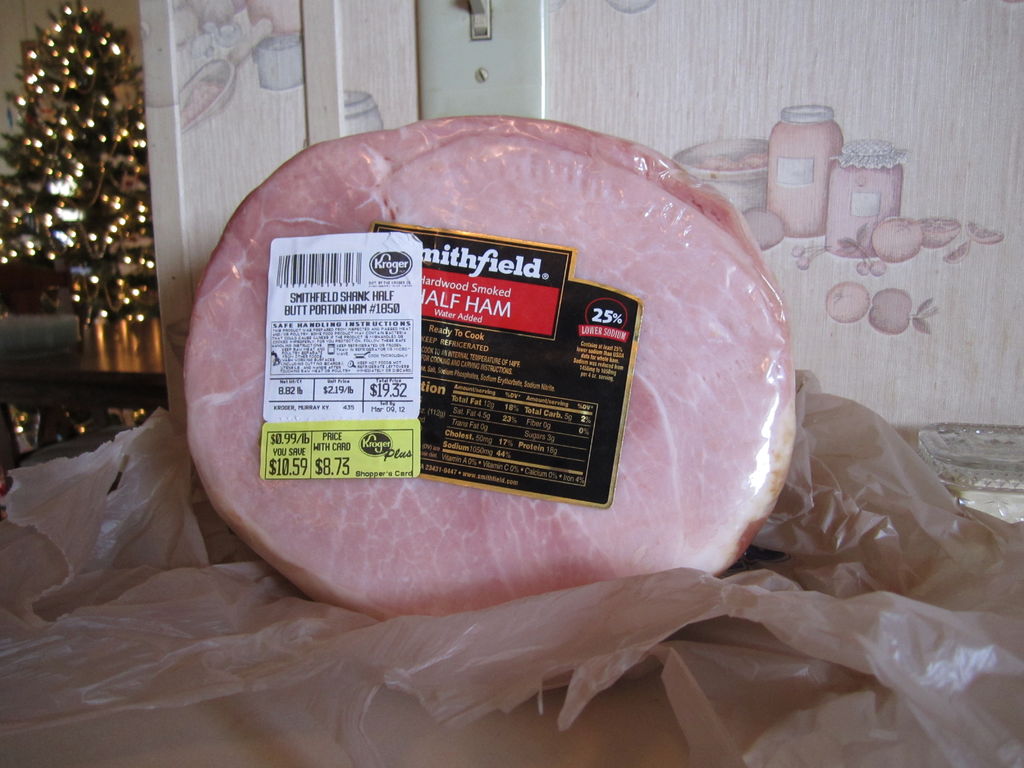 Baked Ham With Strawberry Glaze