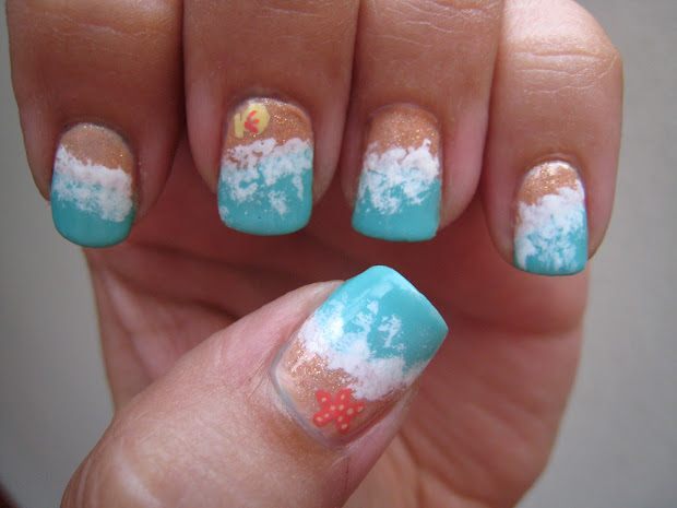 stunning starfish nail design