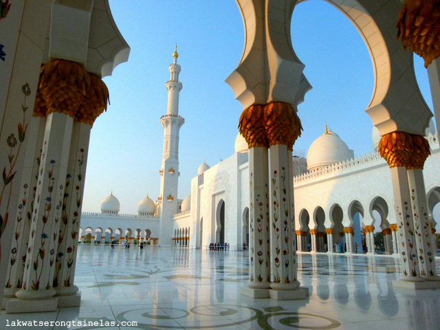 ABU DHABI, UAE | SHEIKH ZAYED GRAND MOSQUE ABU DHABI, UAE | SHEIKH ZAYED GRAND MOSQUE