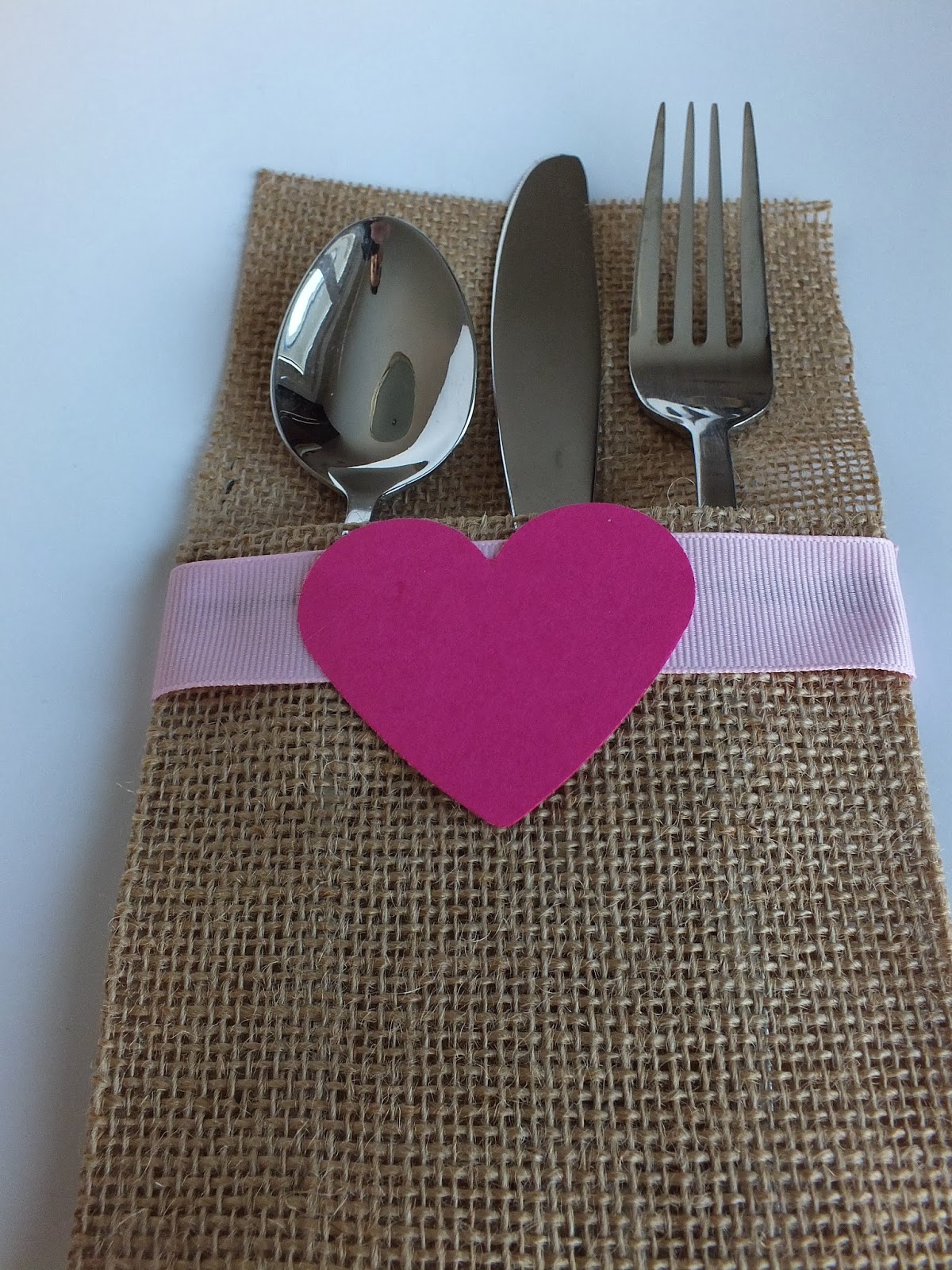 Smothered & Covered Burlap Silverware Holders Show your diners some