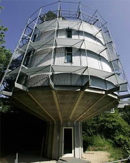 Rotating house - to Conserve Heating Costs