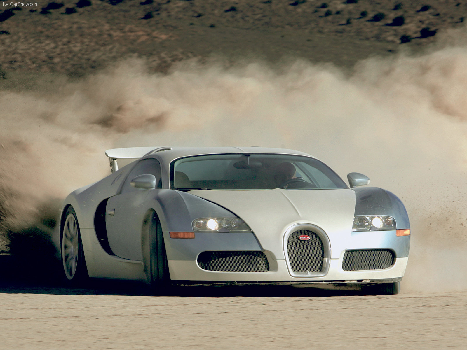 http://2.bp.blogspot.com/--Ts_zQscNbU/UQScZUuXieI/AAAAAAAAFmM/g2fXkTkAEEY/s1600/BUGATTI+-VEYRON-+HD-+WALLPAPERS-18.jpg