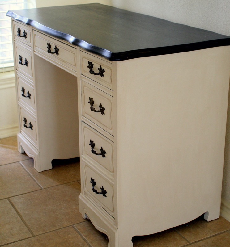 Cameo Bliss Designs Part TwoMilk Paint vs Chalk Paint vs Latex