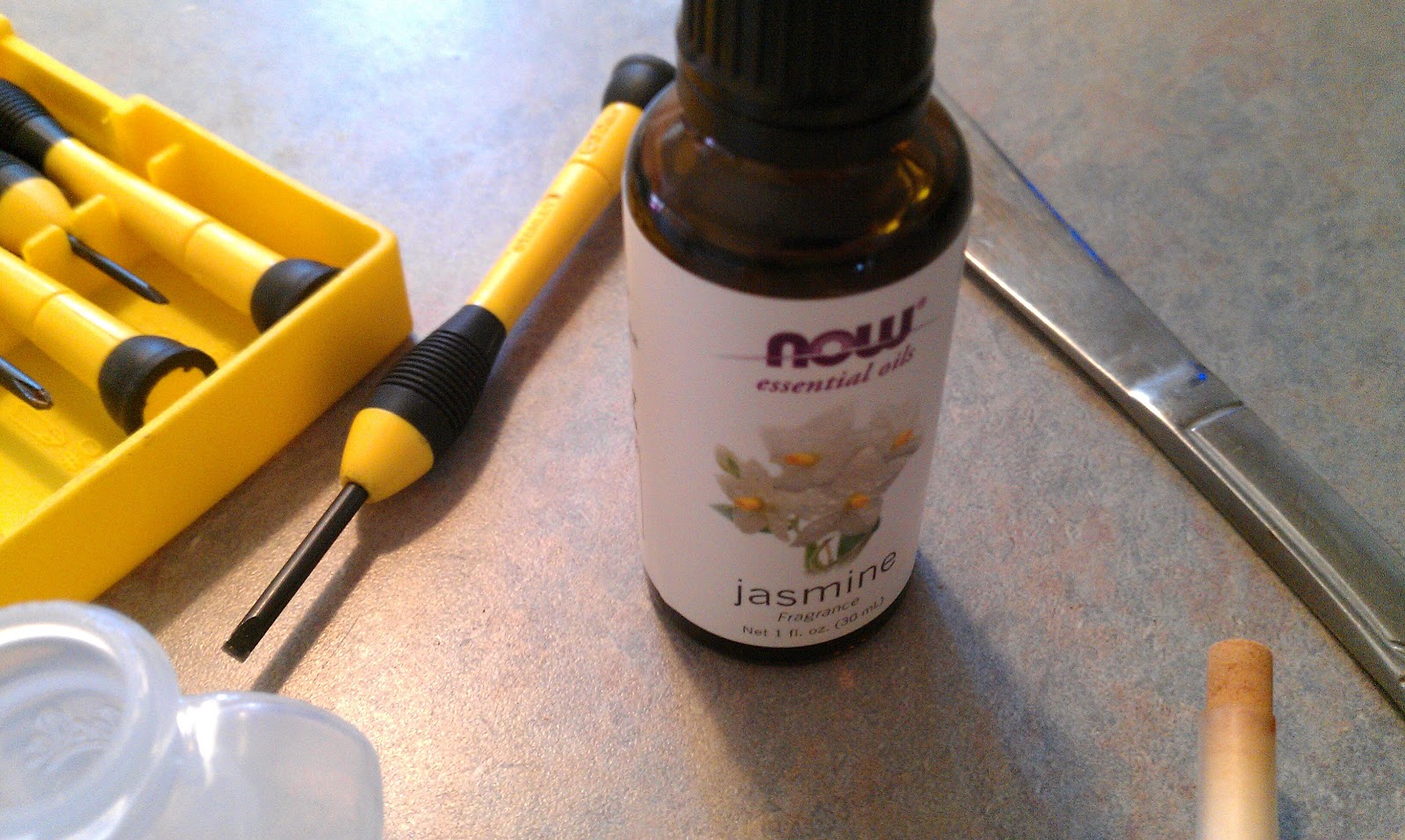 The Messy Crafter DIY Glade scented oil refills