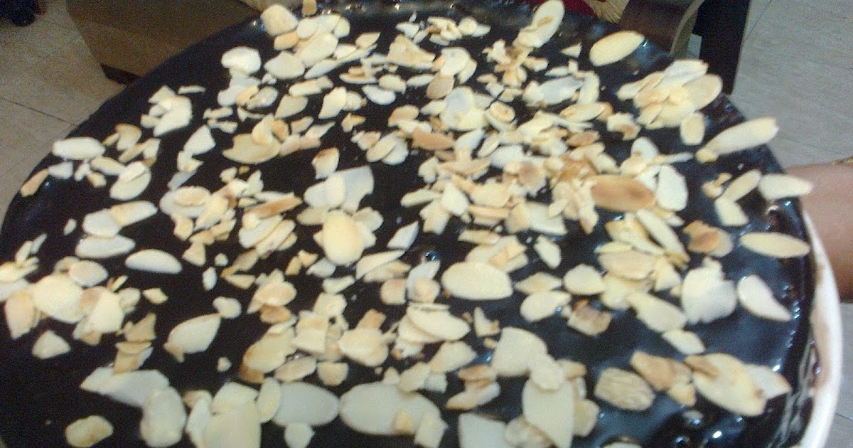 Nuttty, Overdose On Chocolate Cake