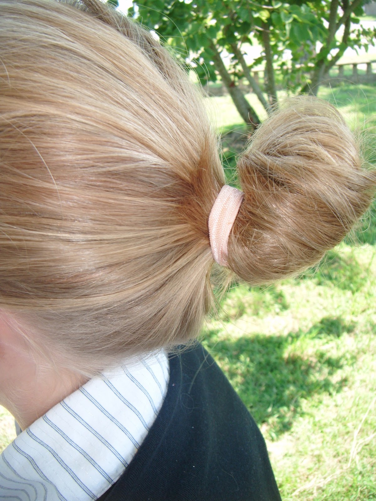 The Abcd Diaries Accent Your Updo With Sweet Ties Hair Ties