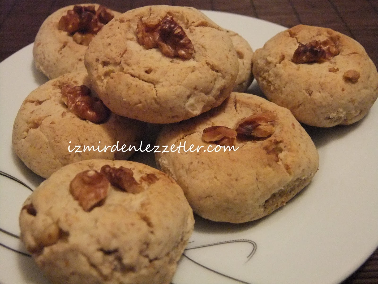 Tam Buğday Unlu Cevizli Kurabiye İzmirdenlezzetler