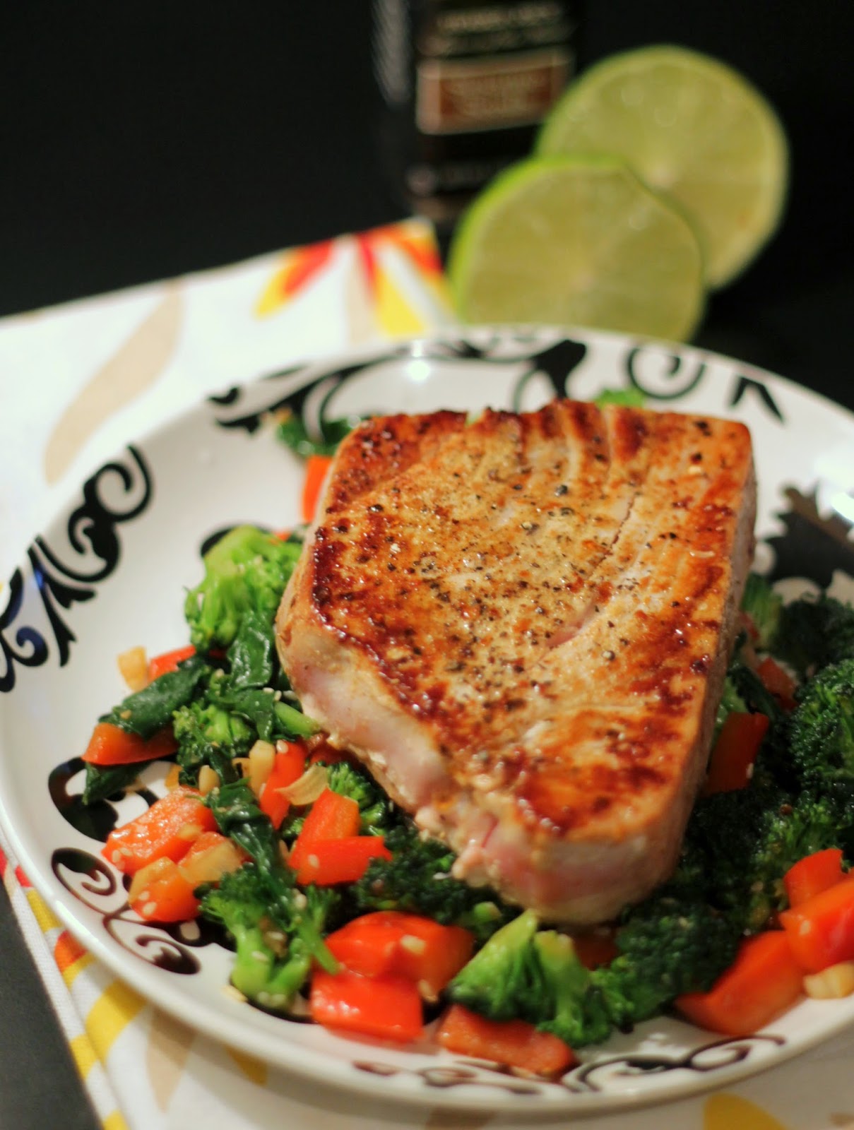 Brunch N' Cupcakes {Pan Seared Sesame Soy Tuna with Sauteed Veggies}