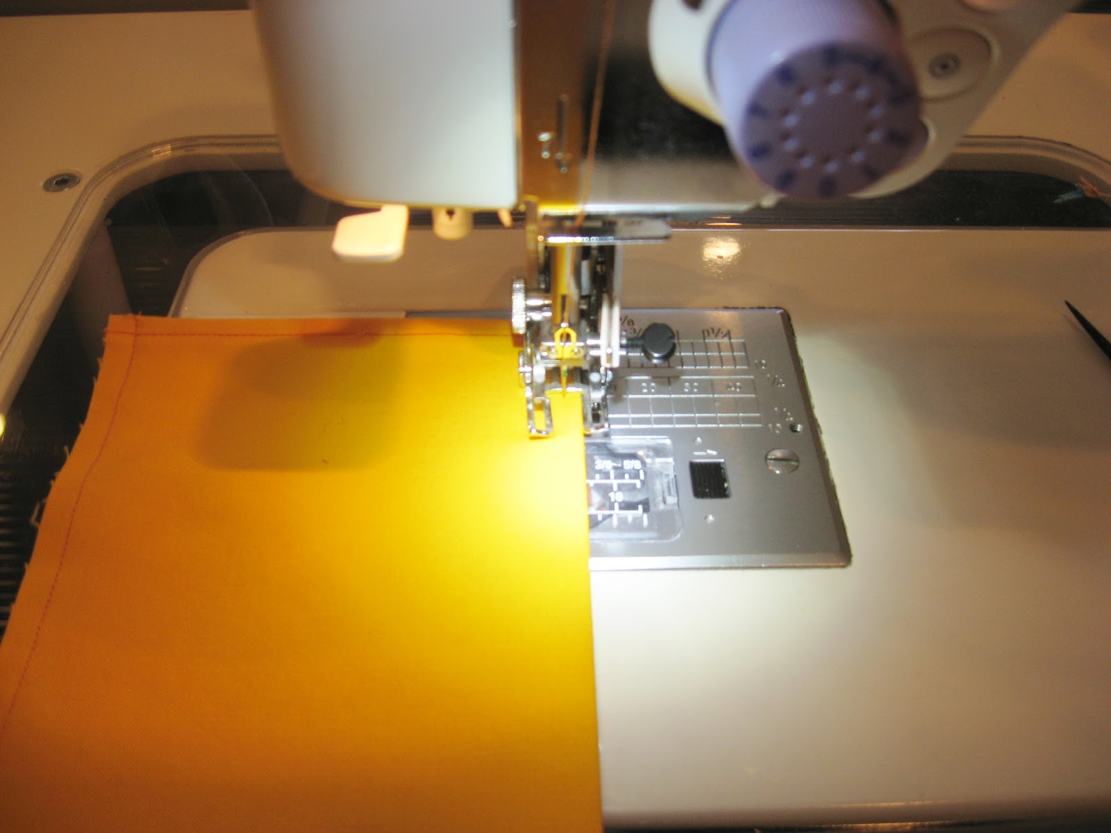 Quilter Beth's Blog TutorialMaking and Adding a Sleeve