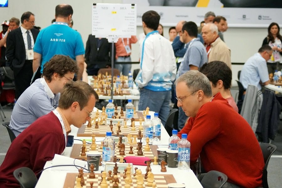 Na rodada 6, Carlsen vence a partida mais longa de todos os tempos