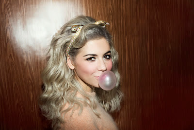 Marina and the Diamonds - "How to Be a Heartbreaker" Review Electra Heart
