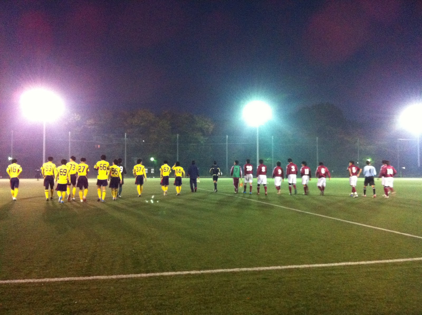 人見秀司の サッカーボールをめぐる冒険 11月 12