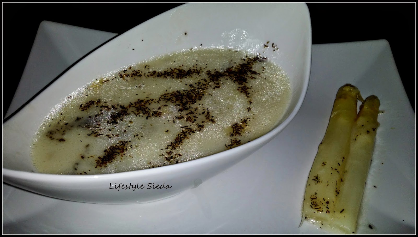 Kremalı kuşkonmaz çorbası tarifi Kremalı kuşkonmaz çorbası tarifi