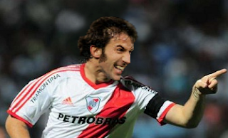 Del Piero jugaría en River Plate