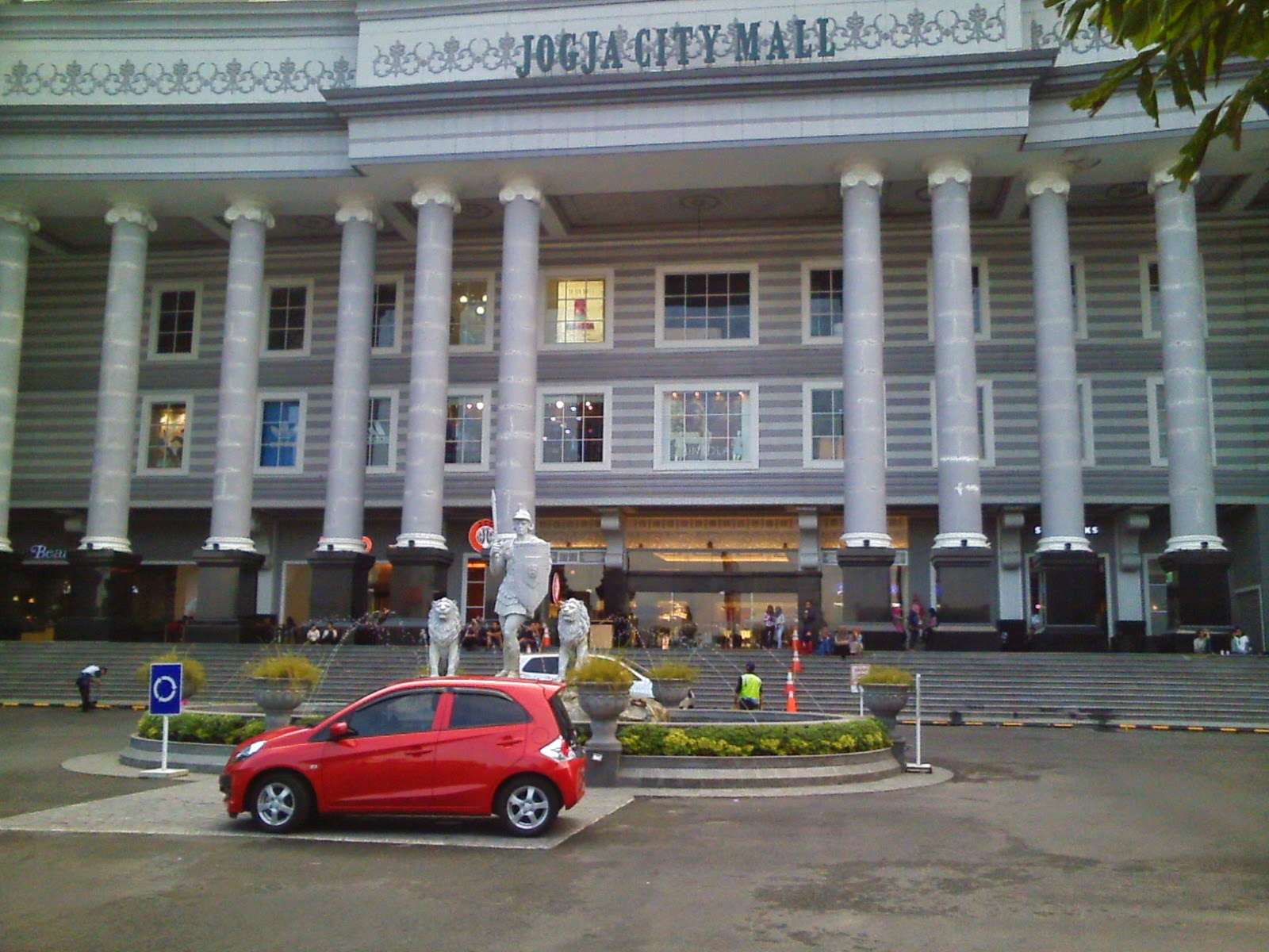 Apakah Jogja City Mall Sudah Ramah Difabel Apakah Jogja City Mall Sudah Ramah Difabel