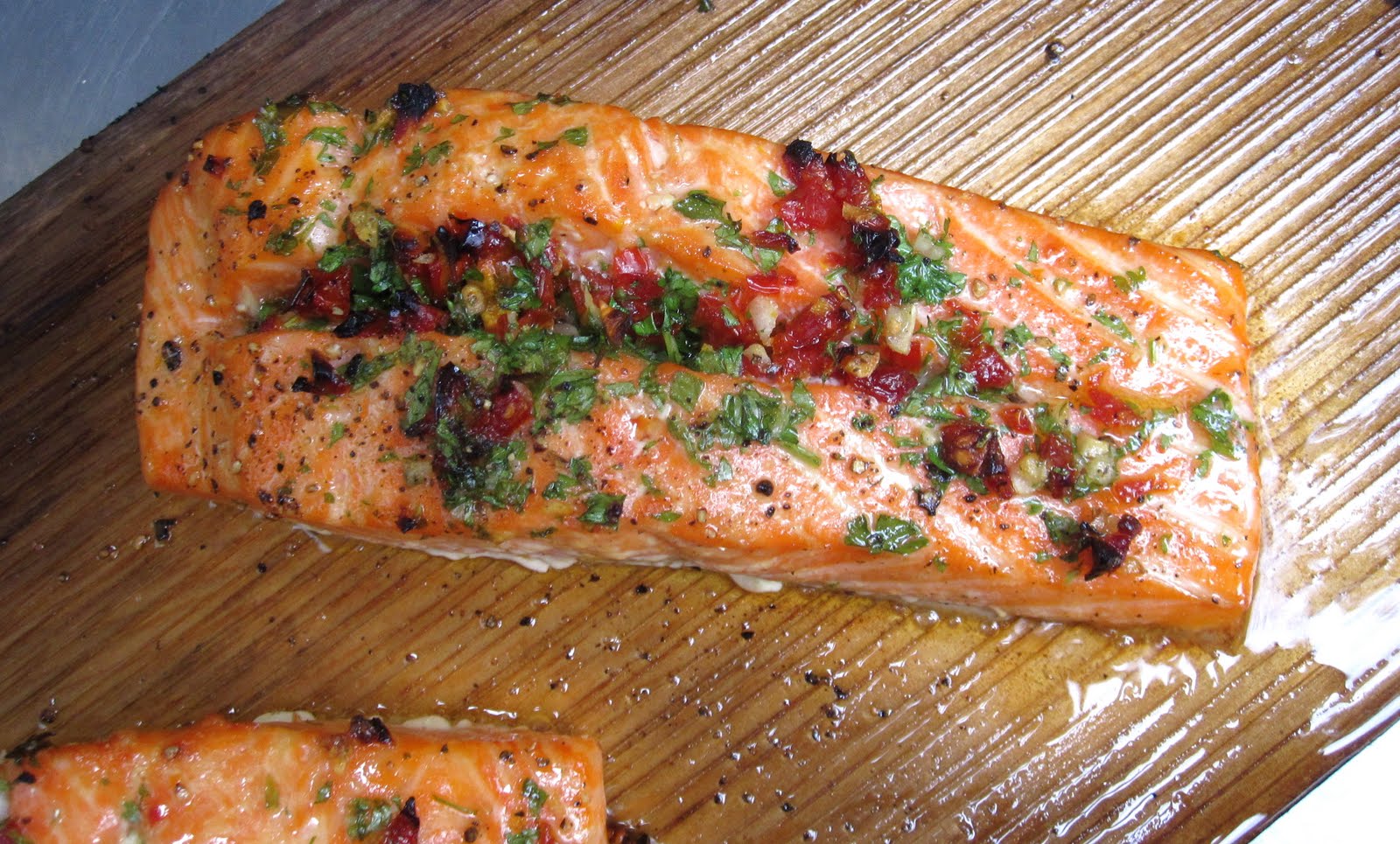 Grilled Salmon with Sundried Tomatoes Caity